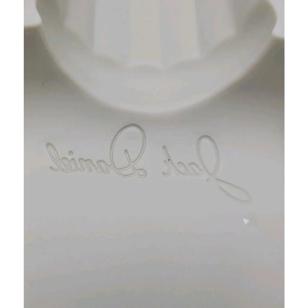 LARGE 3D 18.5
